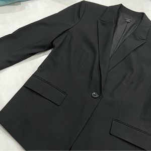 Ann Taylor Black Blazer 🖤